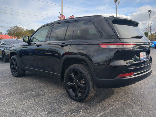 2023 jeep grand cherokee altitude