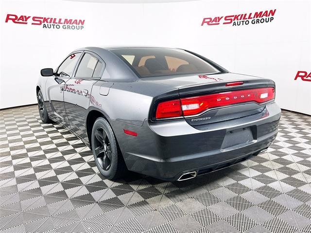 2014 dodge charger se