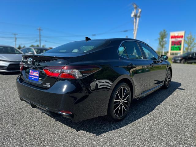 2021 toyota camry se