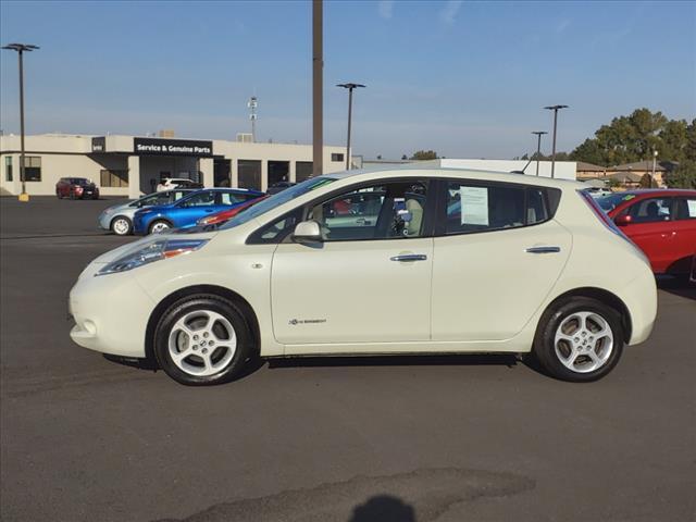 2011 nissan leaf sv