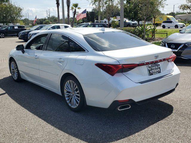 2022 toyota avalon limited