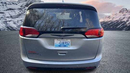 2020 chrysler pacifica touring