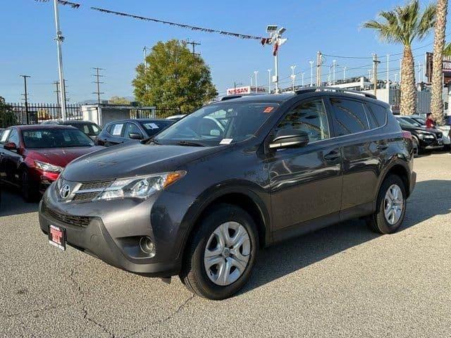 2015 toyota rav4 in san fernando, california