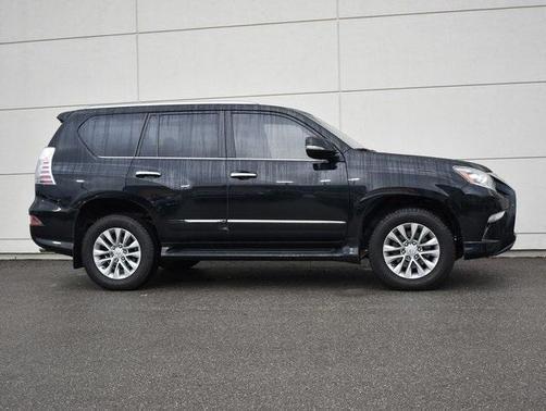 2018 lexus gx 460 in milwaukee, wisconsin