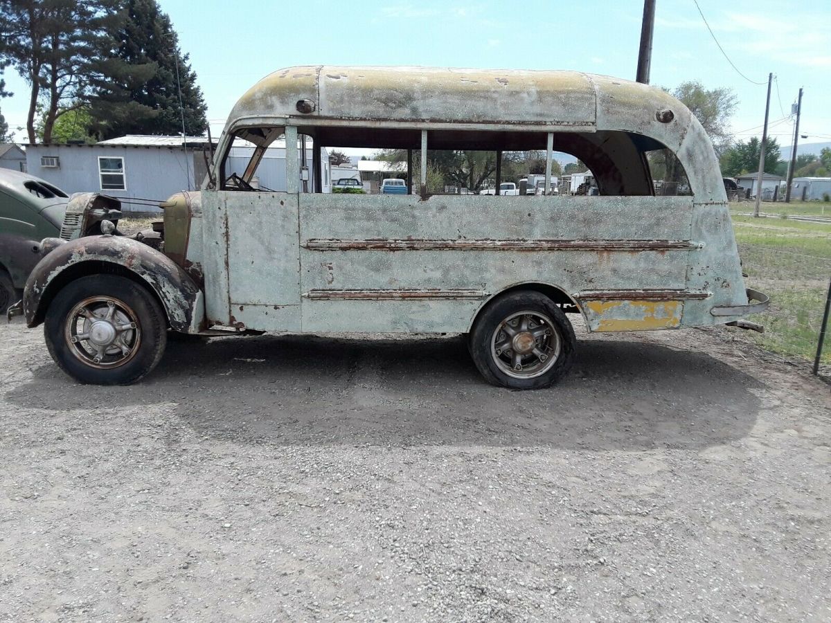 1938 international short bus
