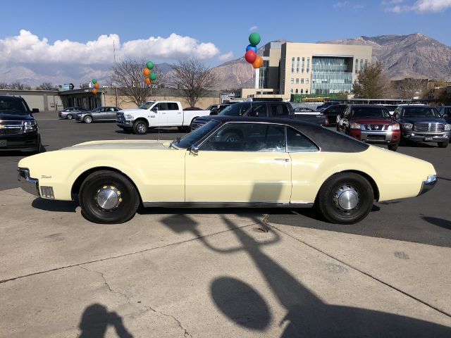 yellow 81532 miles gas automatic