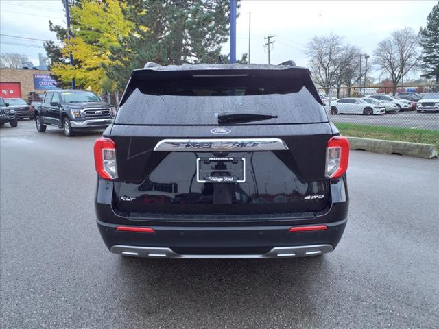 2022 ford explorer xlt