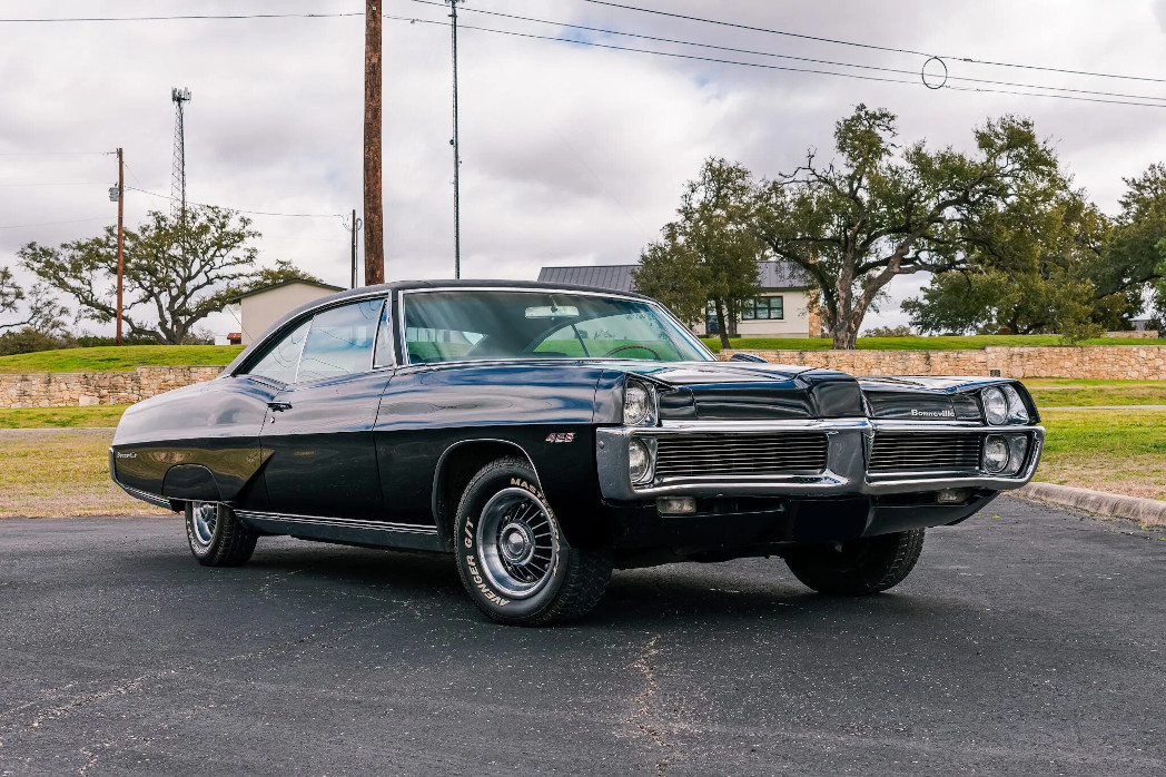pontiac bonneville
