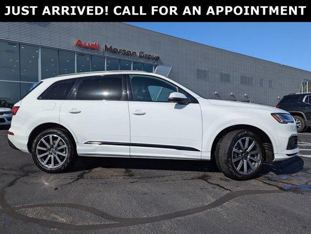 2024 audi q7 45 premium plus