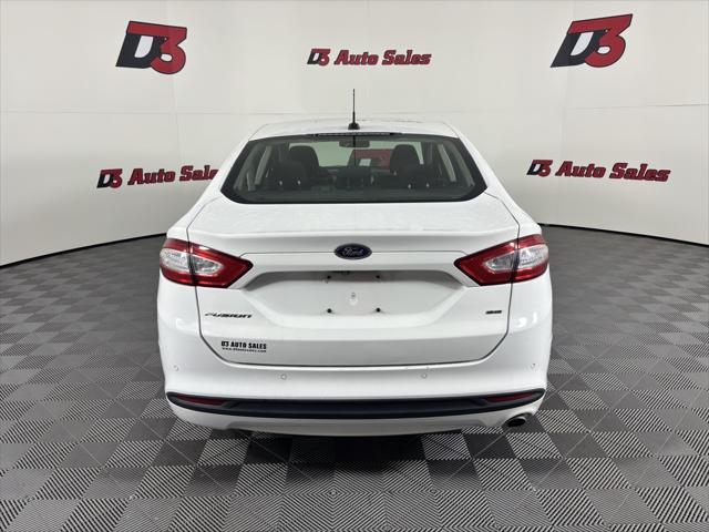 2016 ford fusion se