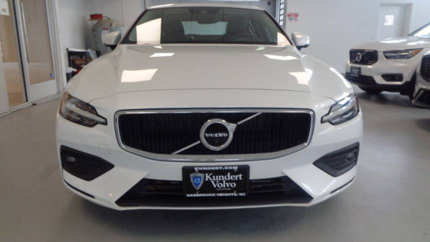 2021 volvo s60 t6 momentum
