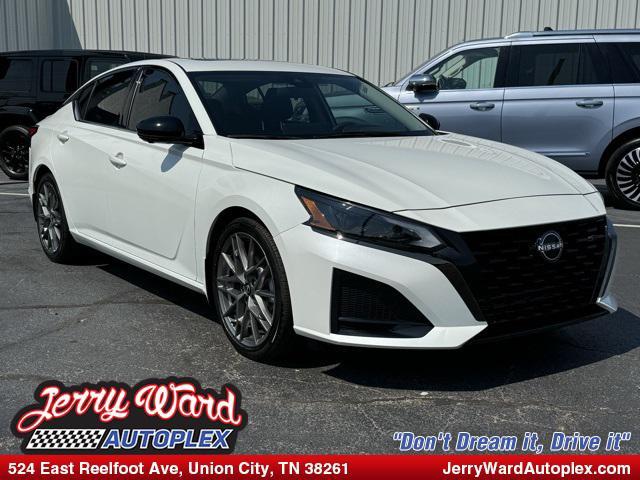 2023 nissan altima 2.0 sr