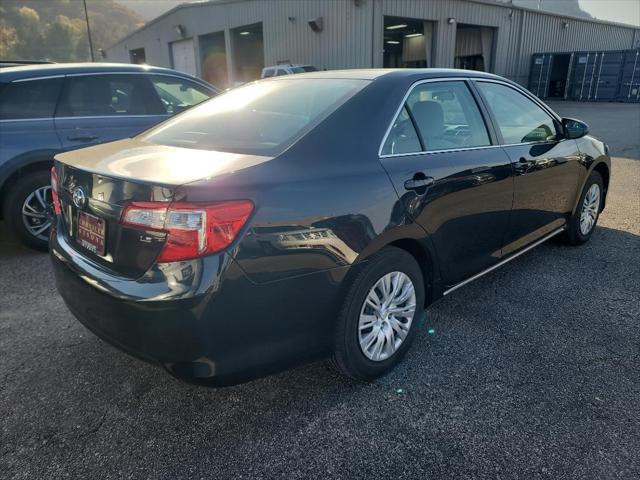 2014 toyota camry le