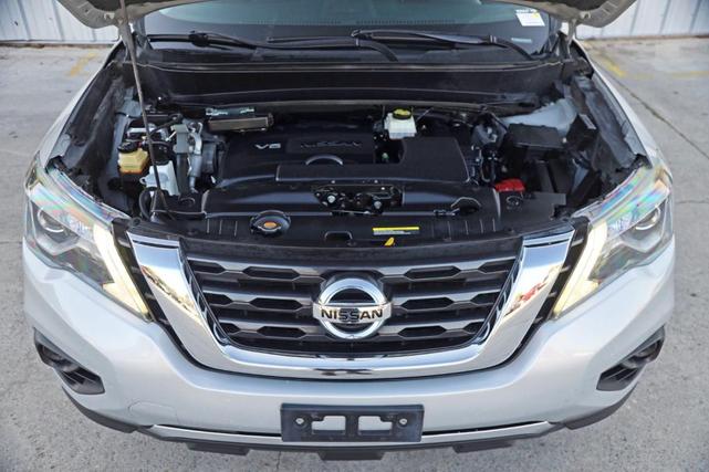 2017 nissan pathfinder s