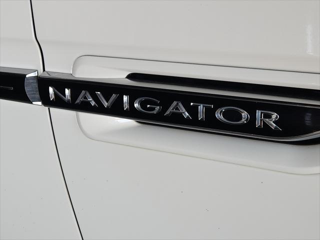 2020 lincoln navigator black label