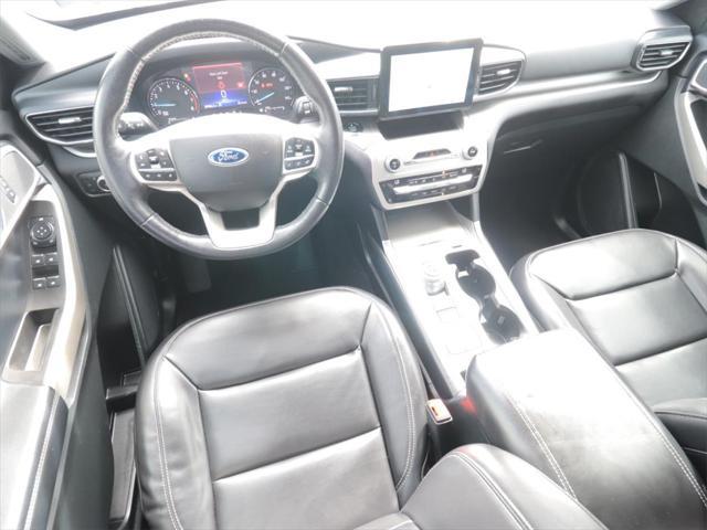 2021 ford explorer xlt