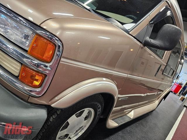 2000 chevrolet express 1500 base