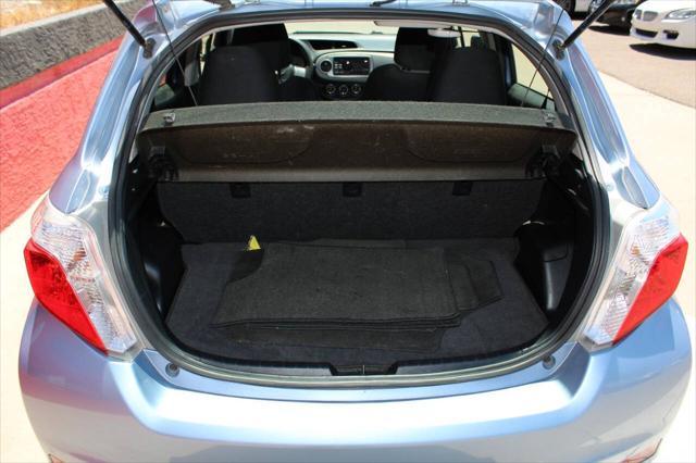 2014 toyota yaris le