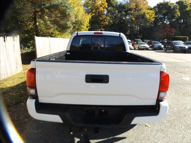 2022 toyota tacoma sr