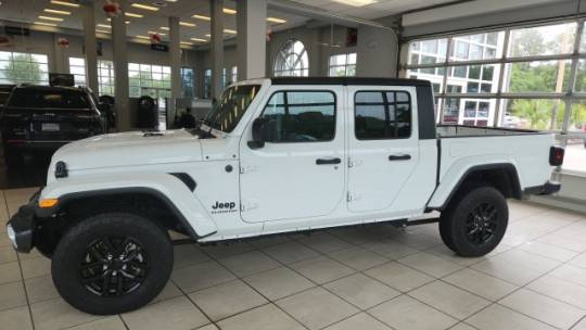2022 jeep gladiator sport