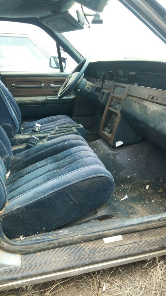 1984 lincoln continental 4dr sedan