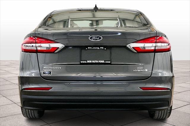 2019 ford fusion hybrid se