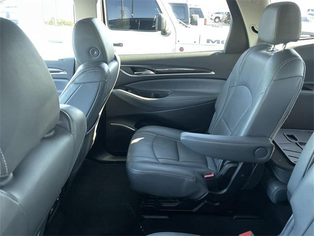 2019 buick enclave essence