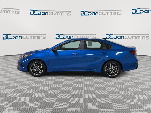 2023 kia forte gt-line