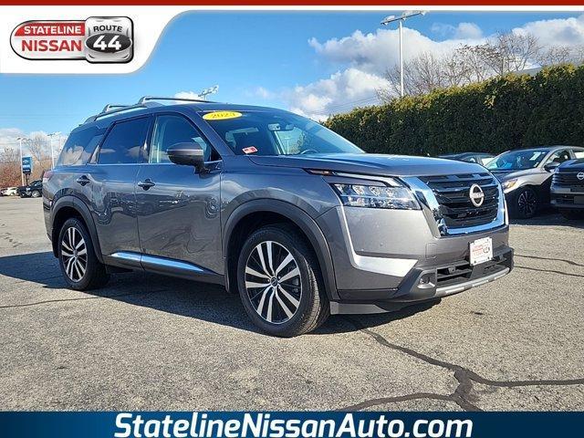 2023 nissan pathfinder platinum