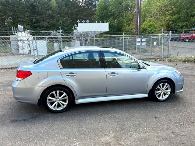 2013 subaru legacy limited