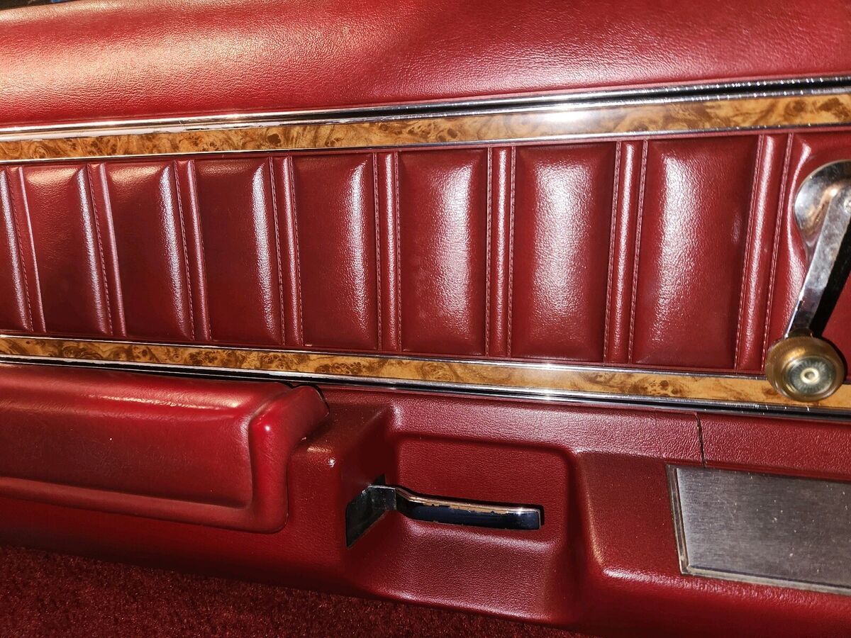 1977 ford thunderbird red rwd automatic