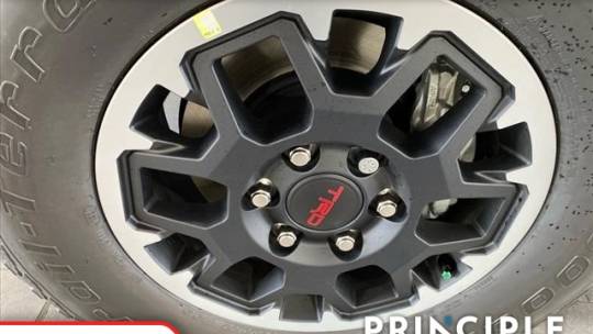 2024 Toyota Tacoma trd off-road upgrade package