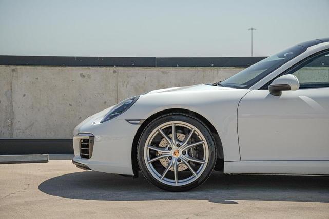 2017 porsche 911 carrera