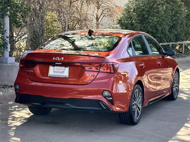 2023 kia forte gt-line