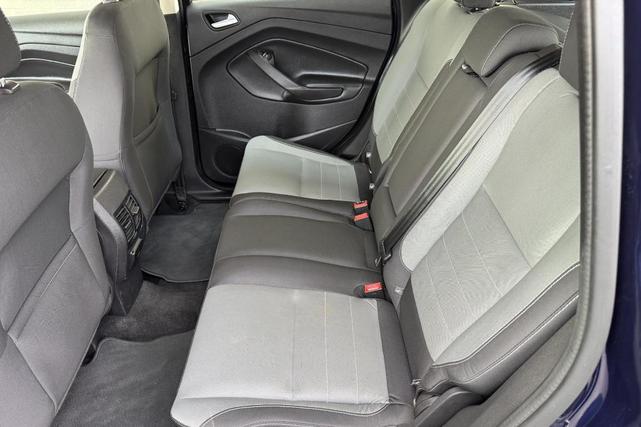 2016 ford c-max hybrid se