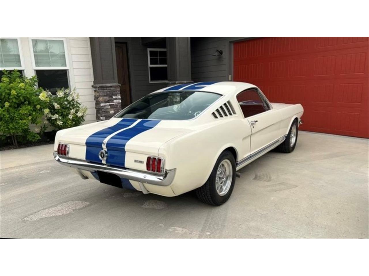 1965 ford mustang