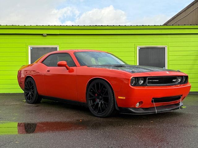 2008 dodge challenger srt8