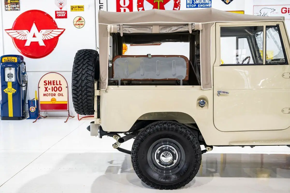 1971 toyota fj40 tan 4.2l 3 speed 35 miles "flawless restoration"