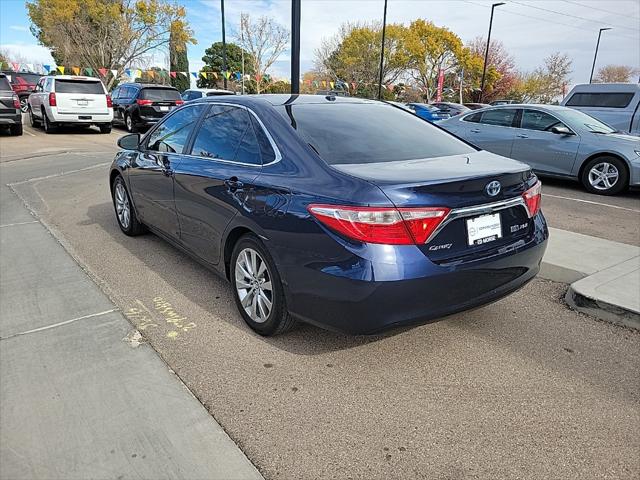2017 toyota camry hybrid