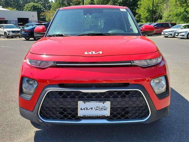 2022 kia soul lx