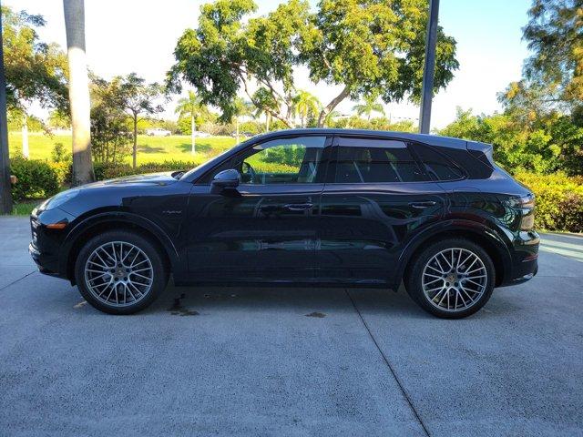 2022 porsche cayenne e-hybrid