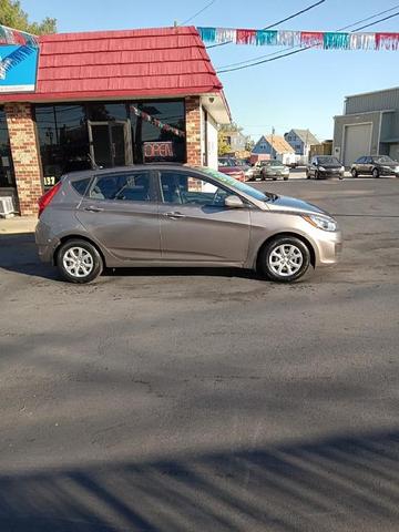 2013 hyundai accent gs