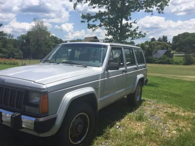 1990 jeep cherokee for parts/project
