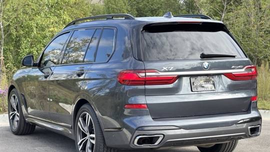 2022 BMW X7