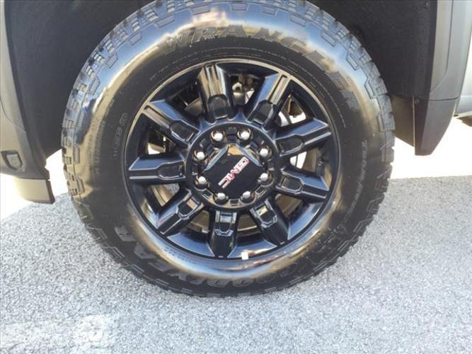 new 2025 gmc sierra 3500hd at4