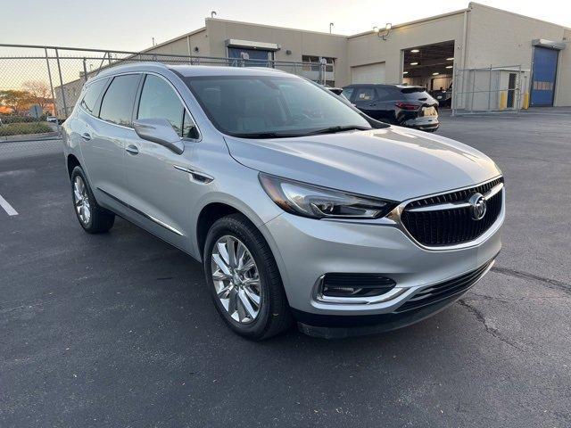 2021 buick enclave essence