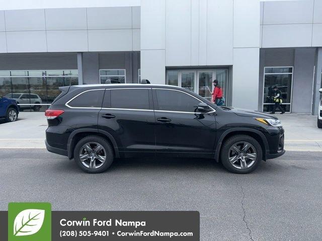 2018 toyota highlander limited