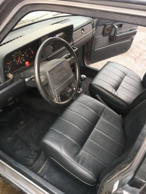 1992 volvo 240 153k 5 spd manual