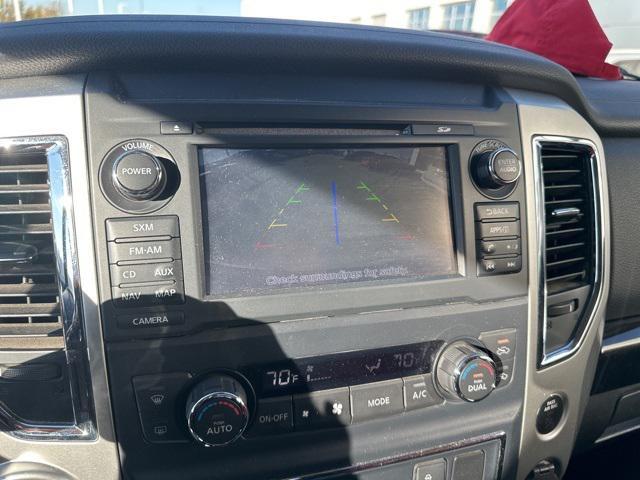 2017 nissan titan sv