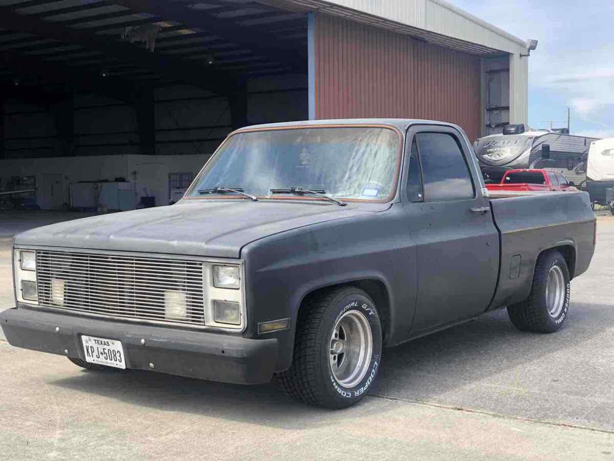 1986 chevrolet c20 pickup black rwd automatic